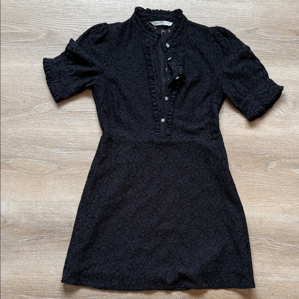 Zara Elegant Black Lace Dress (USA Medium)